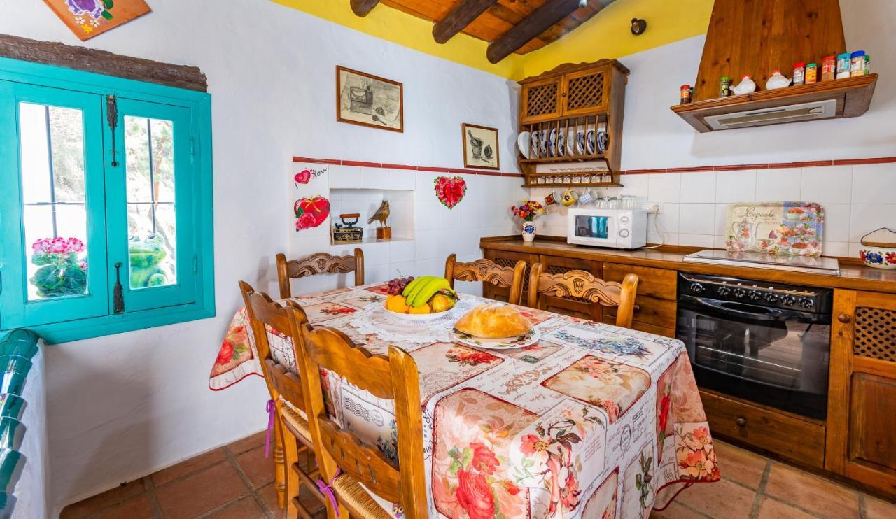 Casa Rosa, Con Encanto Y Piscina Climatizada Frigiliana Esterno foto
