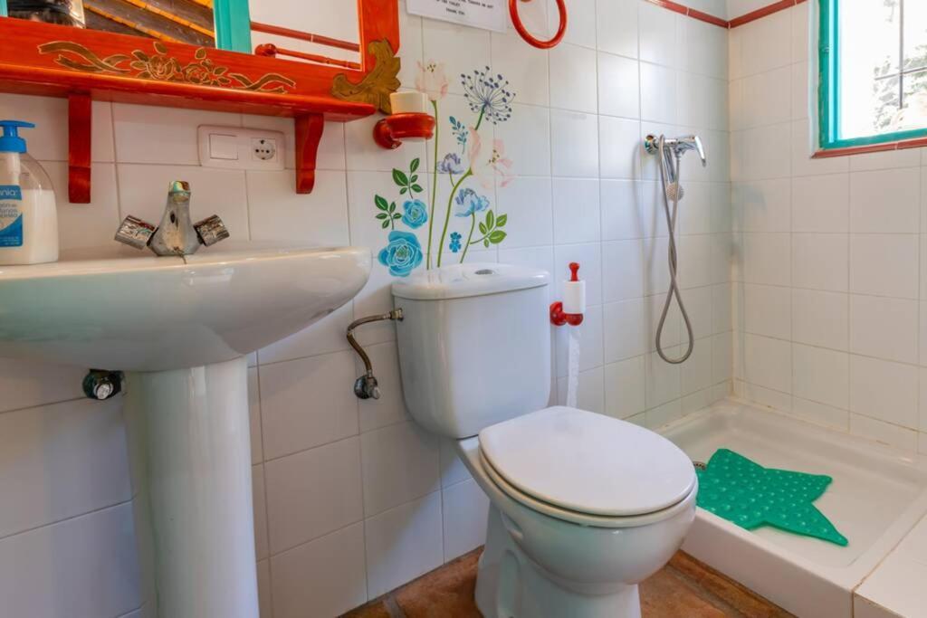 Casa Rosa, Con Encanto Y Piscina Climatizada Frigiliana Esterno foto
