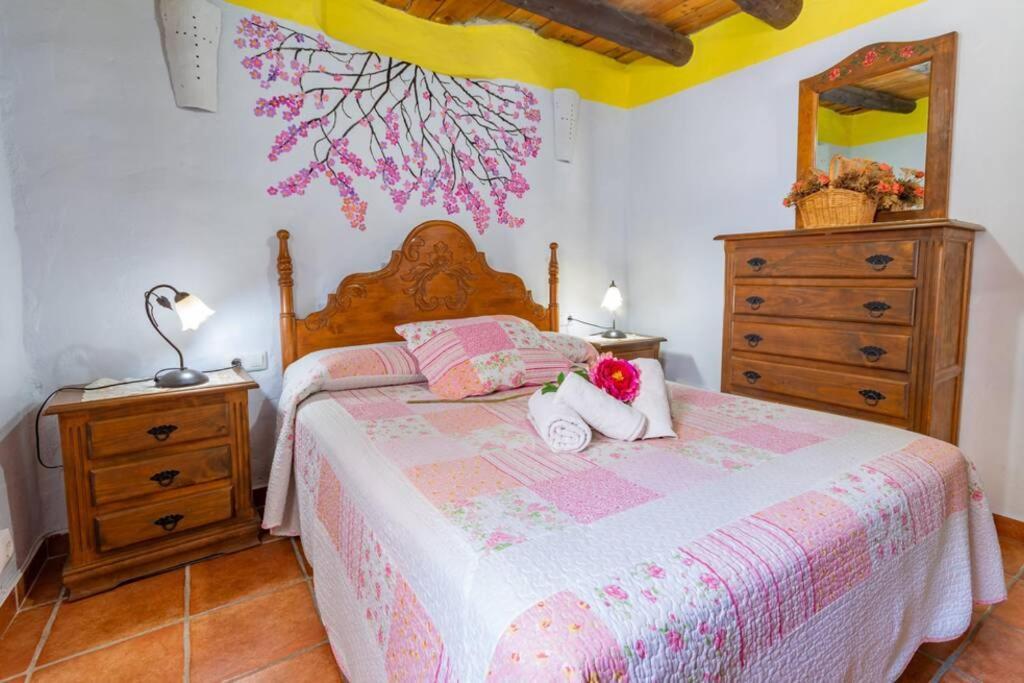 Casa Rosa, Con Encanto Y Piscina Climatizada Frigiliana Esterno foto